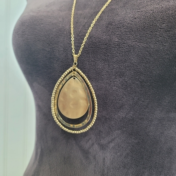 Vintage Gold Tone Oval Layered Pendant Necklace Size 22" - Picture 6 of 9